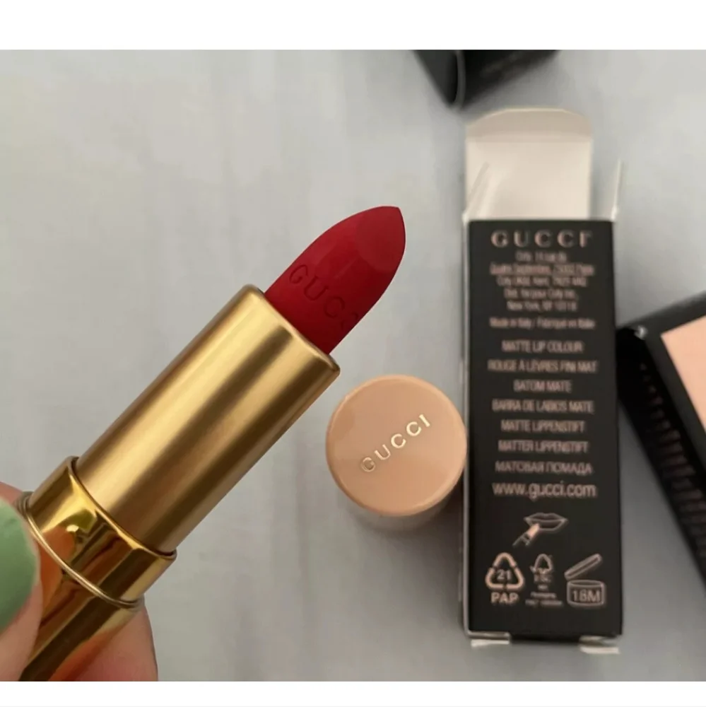 Gucci luxurious goldie